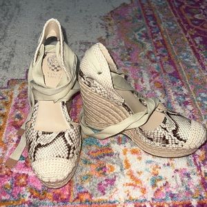 Vince Camuto wedges!!